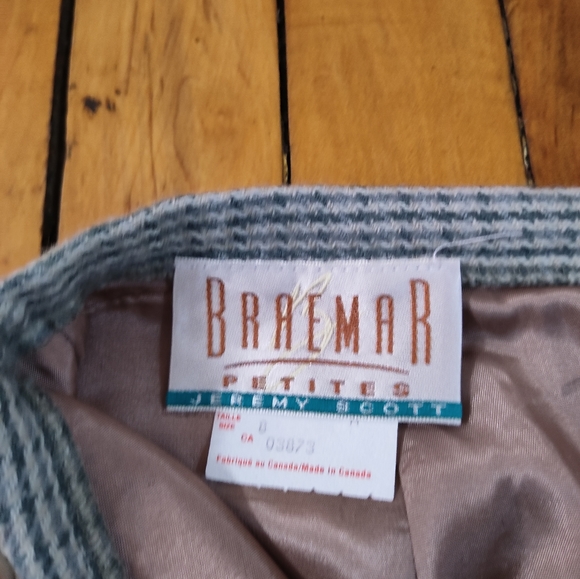 Sage Herringbone Wool Skirt Size 8 by Braemar - Picture 4 of 5